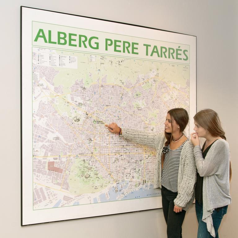 Alberg Pere Tarres บาร์เซโลนา ภายนอก รูปภาพ